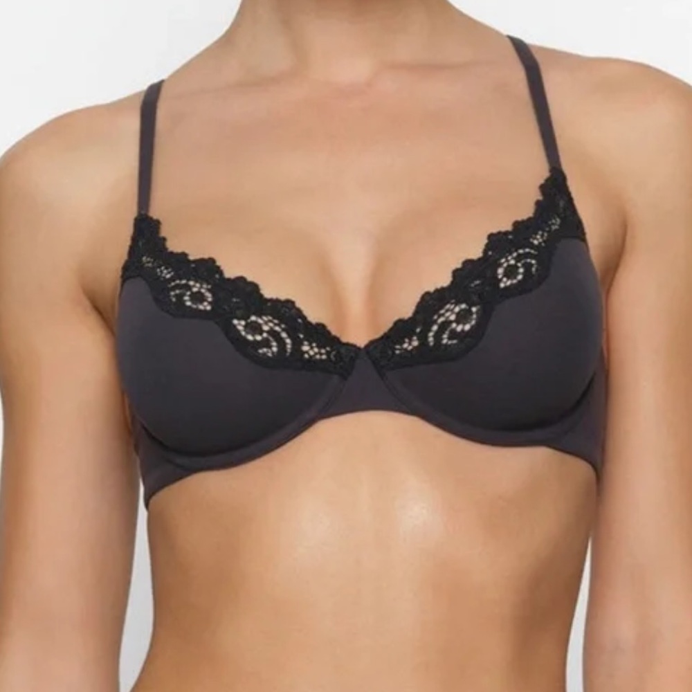 Skims Fits Everybody Lace Bra